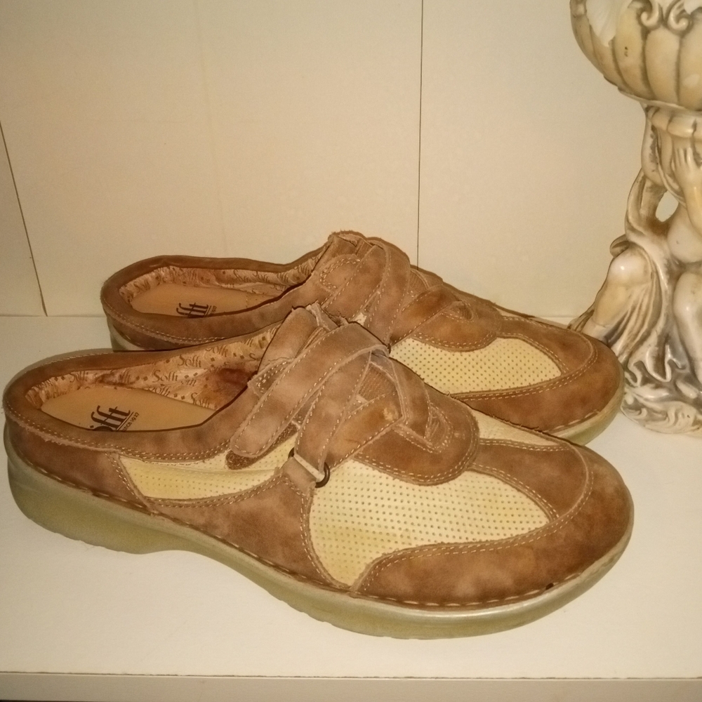 Vintage Sofft Leather Mules